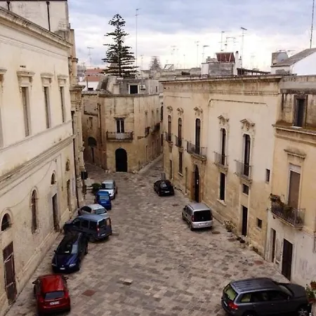 L'angolo * Λέτσε